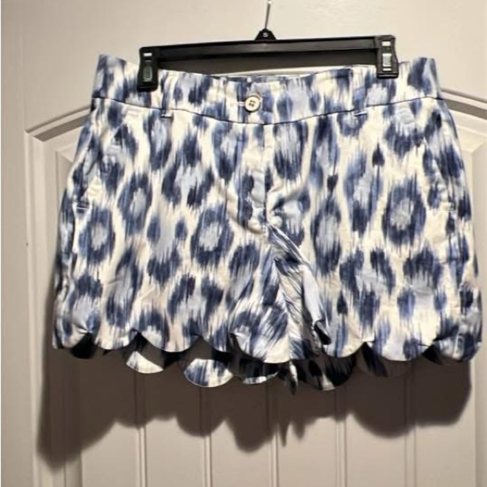 Crown & Ivy High Waist Blue and White Patterned Shorts